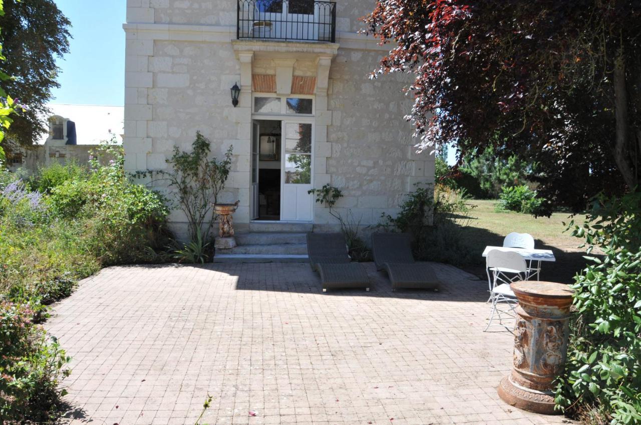 La Terrasse De L'Orangerie Du Chateau - Art Nouveau - Gite 2 Personnes Brain-sur-Allonnes المظهر الخارجي الصورة