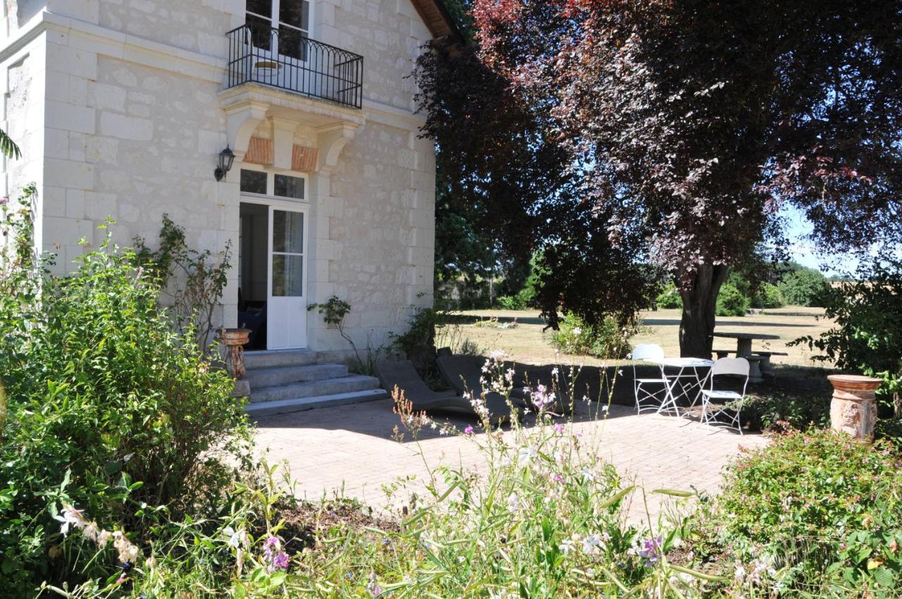 La Terrasse De L'Orangerie Du Chateau - Art Nouveau - Gite 2 Personnes Brain-sur-Allonnes المظهر الخارجي الصورة