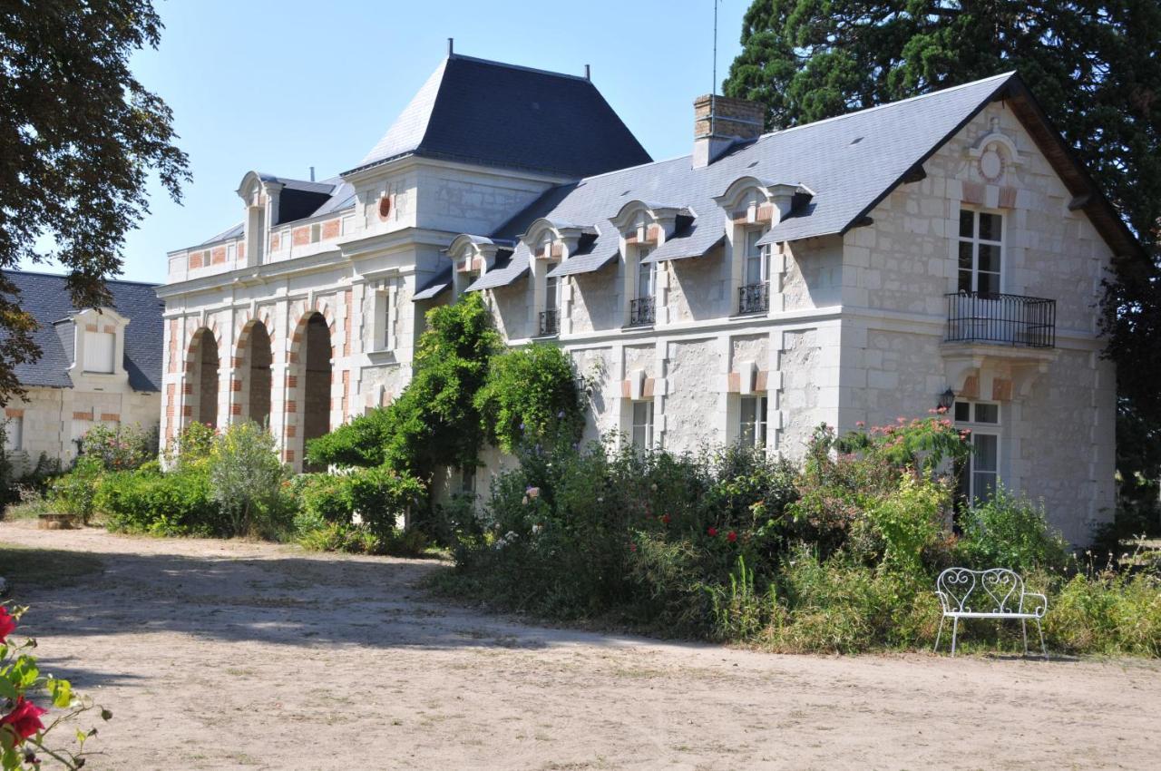 La Terrasse De L'Orangerie Du Chateau - Art Nouveau - Gite 2 Personnes Brain-sur-Allonnes المظهر الخارجي الصورة